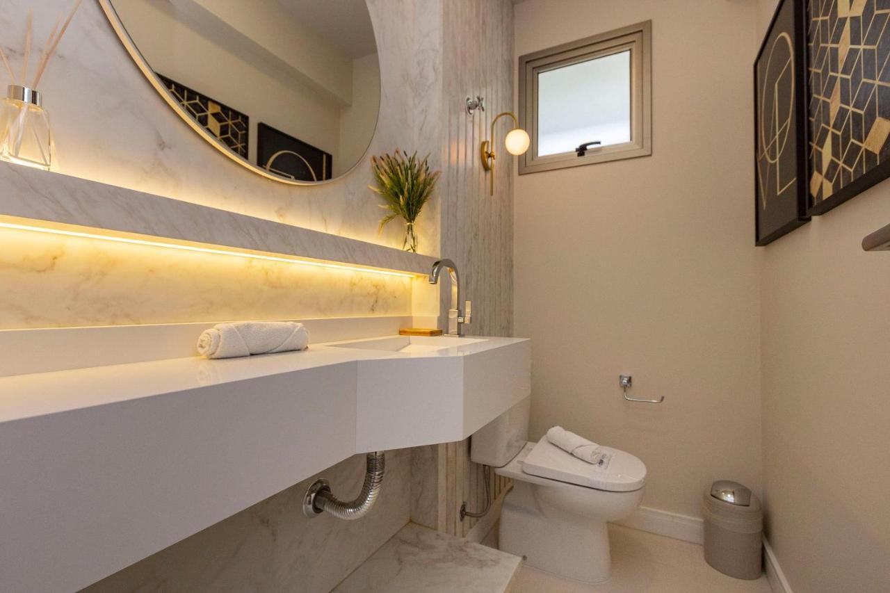 Punta Blu 101-9 - Apartamento De Alto Padrao Em Condominio Exclusivo, Quadra Poliesportiva - Piscina - Portaria 24H. Bombinhas Kültér fotó